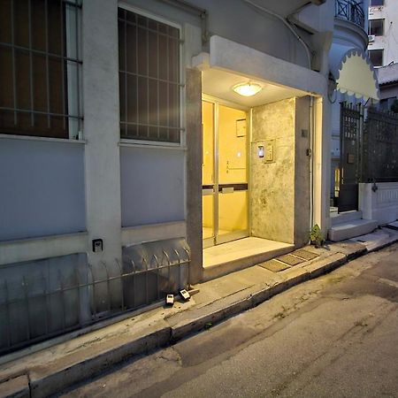 Apartamento A Place 4 U Under Acropolis Atenas Exterior foto