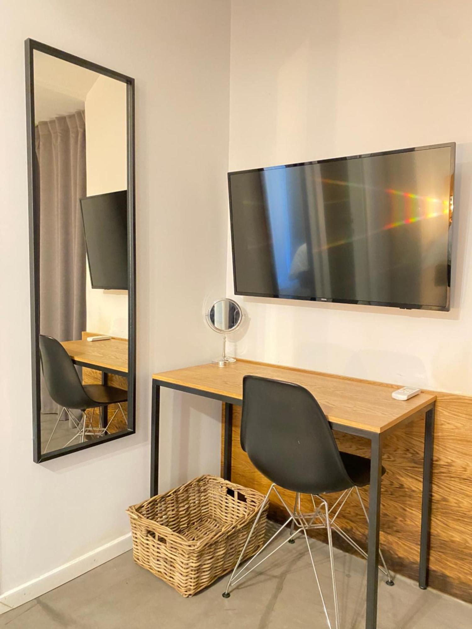 Apartamento A Place 4 U Under Acropolis Atenas Exterior foto